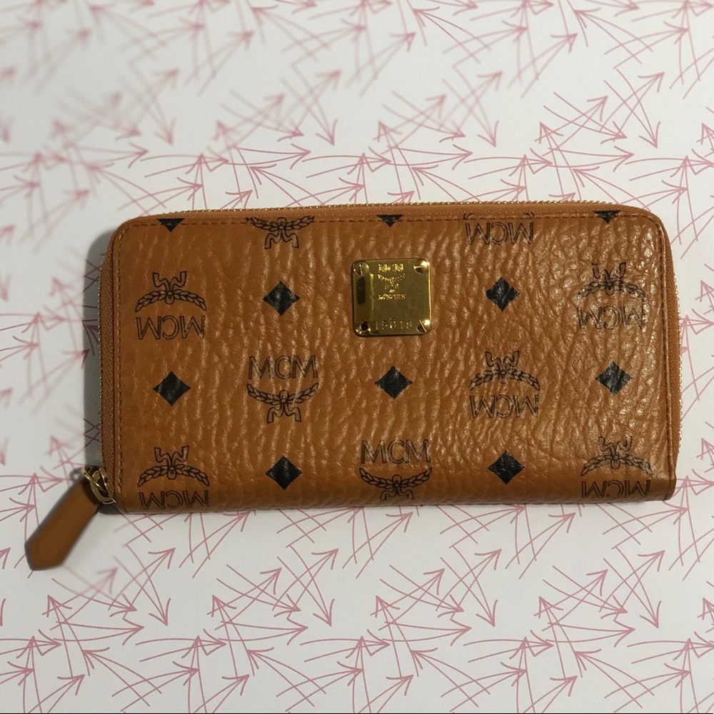 Used MCM Heritage Monogram Wallet- Authentic